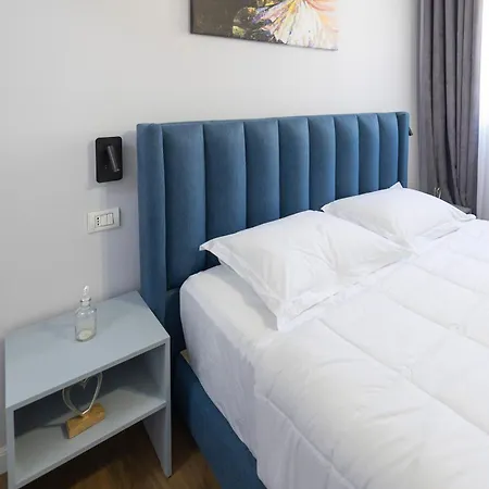 Hotel Tier