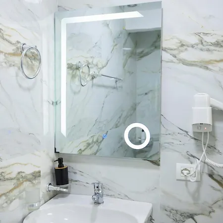 호텔 Tier 티라나