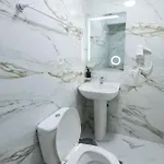 Tier Отель Тирана