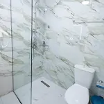 Tier Отель *