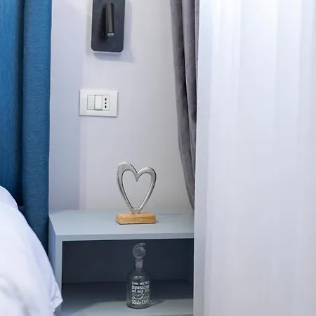Tier * טיראנה