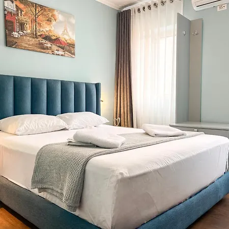 Hotel Tier