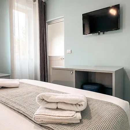 Hotel Tier